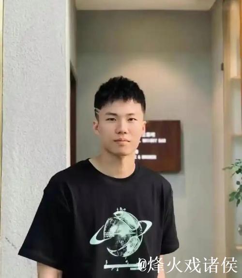 正式签约,草根逆袭职业,赖益烨官宣,1年合同,薪水曝光 正式签约,草根逆袭职业,赖益烨官宣,1年合同,薪水曝光